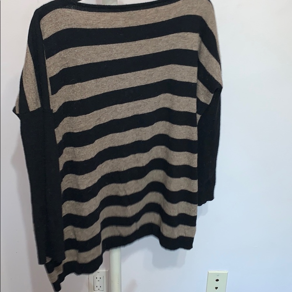 Sweater - Picture 3 of 3